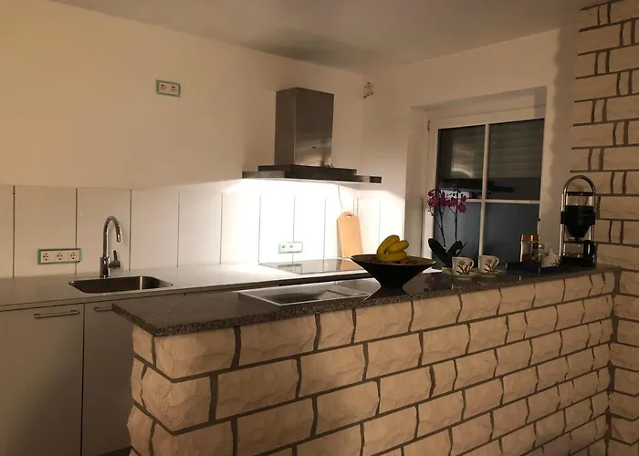 Moderne 15min International Airport Messe Dues